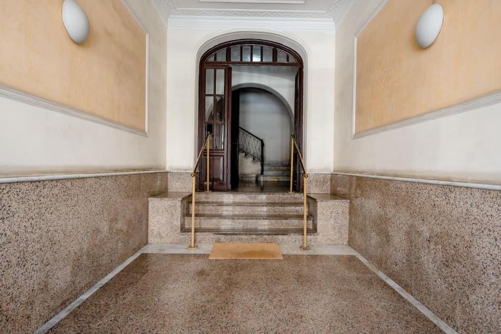 Francesco Romestay - Termini Exterior foto